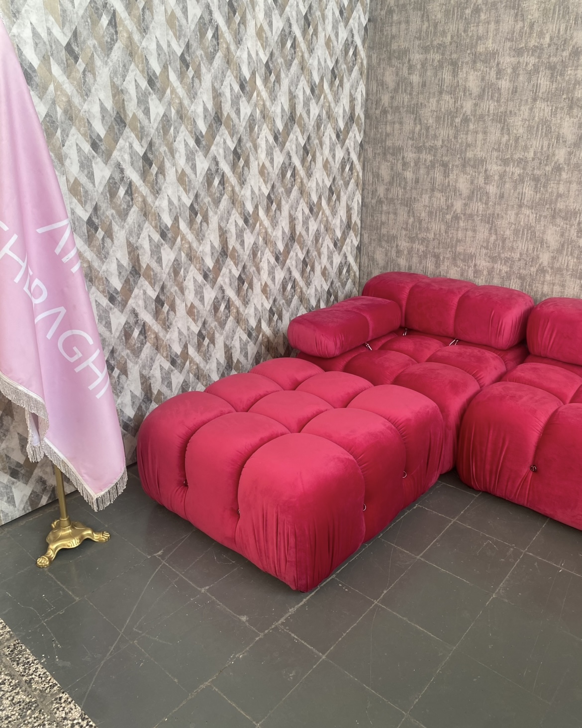 مبل یو پازلی (۶ نفره) - Image 6